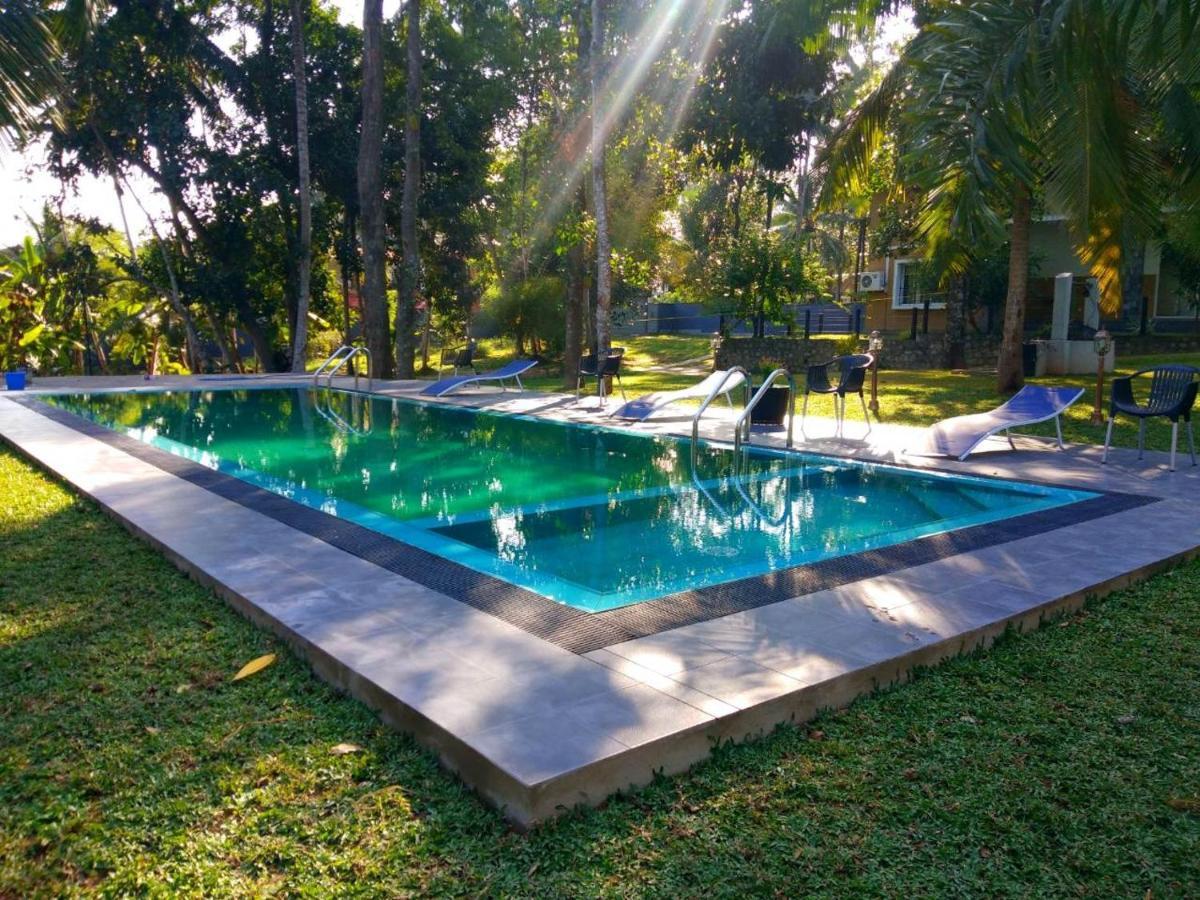 Temple Pond Villa Colombo Piliyandala Ngoại thất bức ảnh